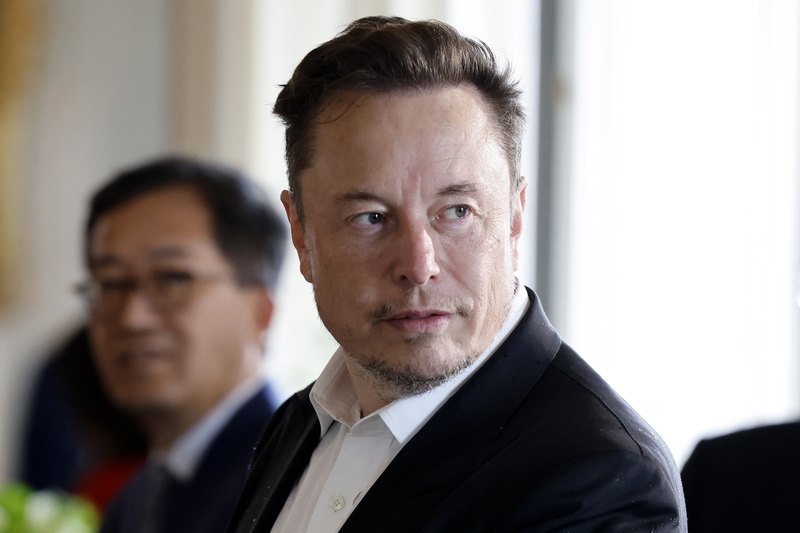 包含马斯克再次发推，SEC瞬间上上扬OP%！的词条
